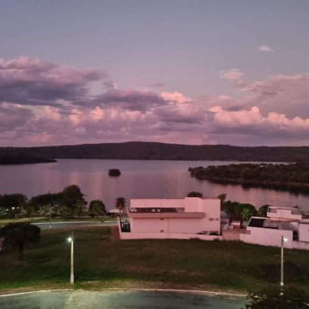 Enseada Nautico Apart Flat I Vista Para O Lago Corumba Caldas Novas Luaran gambar