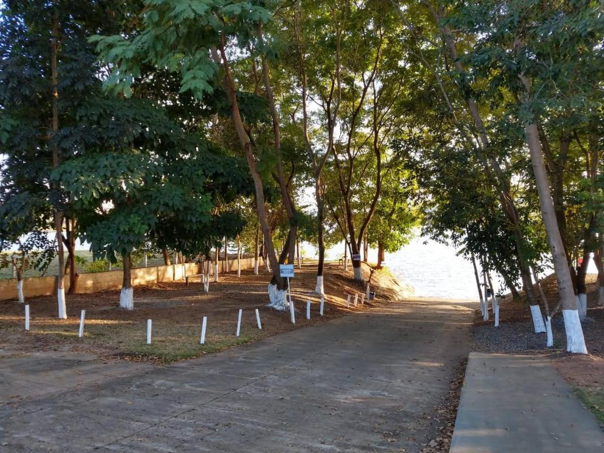 Enseada Nautico Apart Flat I Vista Para O Lago Corumba Caldas Novas Luaran gambar