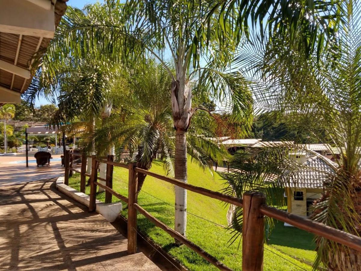 Enseada Nautico Apart Flat I Vista Para O Lago Corumba Caldas Novas Luaran gambar