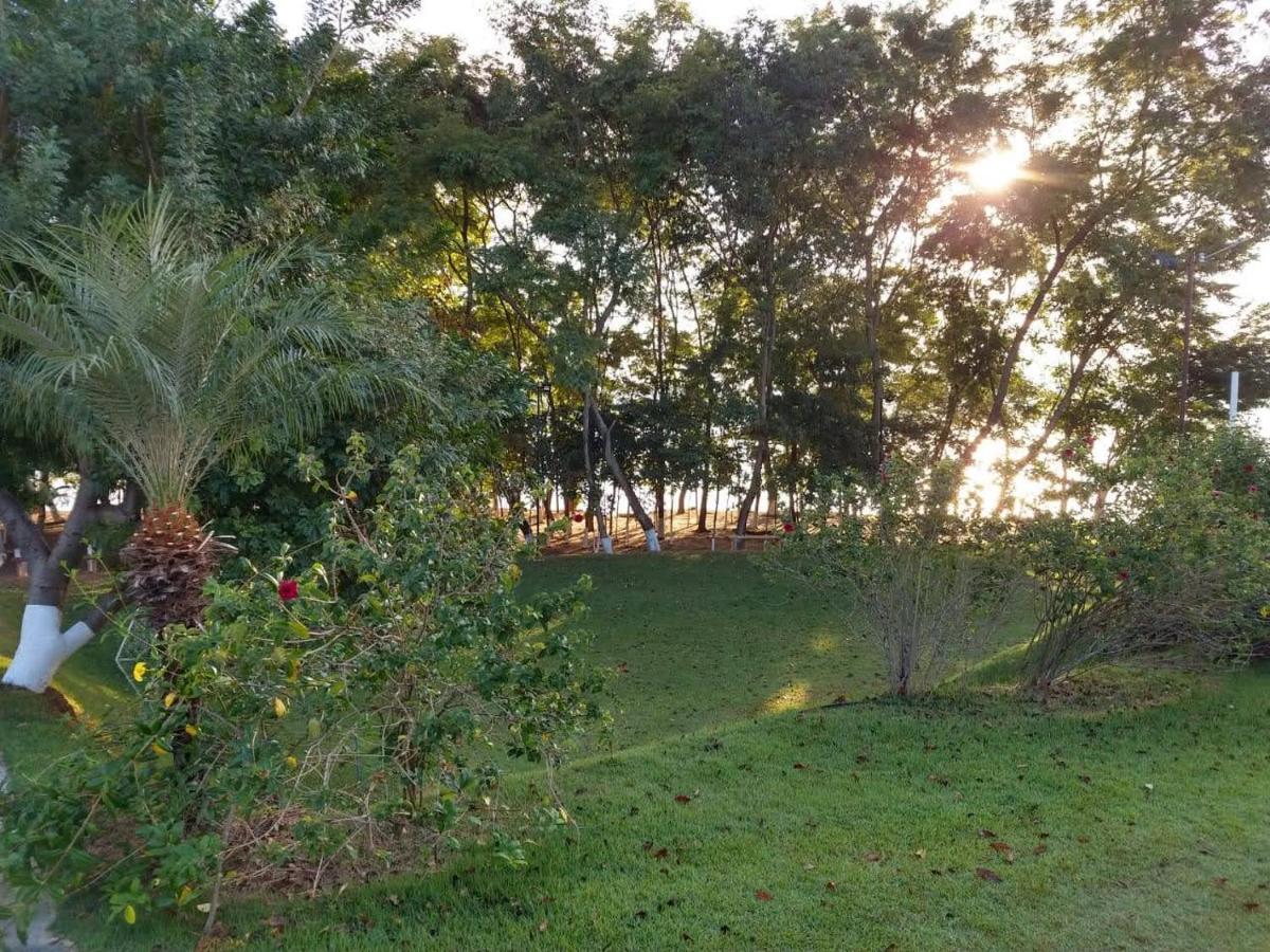 Enseada Nautico Apart Flat I Vista Para O Lago Corumba Caldas Novas Luaran gambar